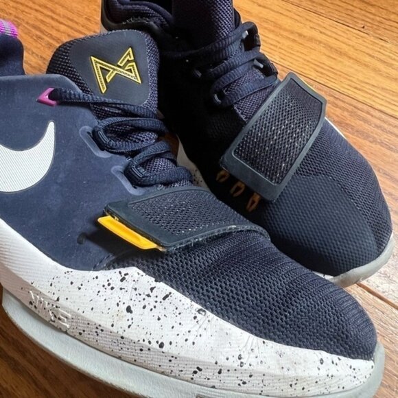 Nike PG 1 Paul George The Bait Basketball Sneakers, Youth Big Boys Size 4 - Picture 16 of 16